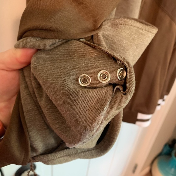 Vintage Authentic Rocawear Brown & White Diagonal Mesh Windbreaker, [Sz 3XL] - Picture 10 of 15